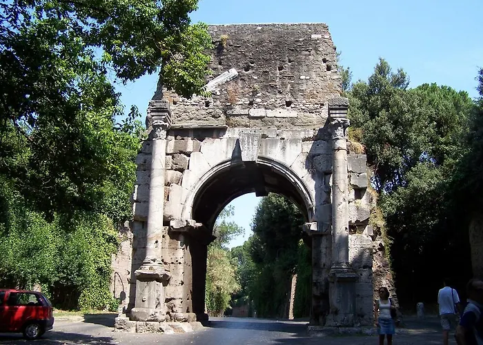 Porta Latina - Private Rome's Center * רומא